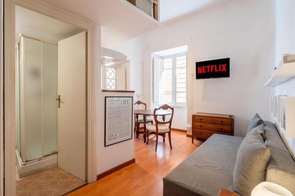 Tiny House Nel Cuore Di Roma Exterior photo